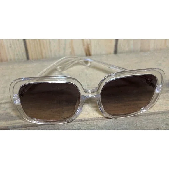 Miyya Sunglasses tinted Lens New In Package With Soft Case And Lens Wipe - Picture 2 of 2